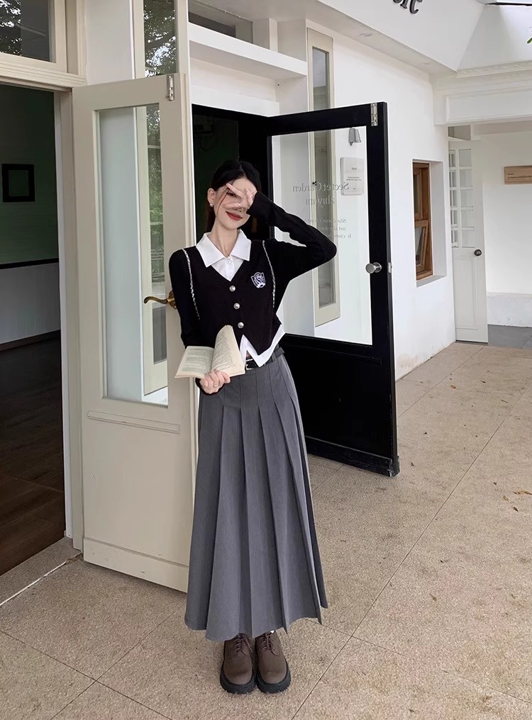 假两件针织衫上衣女秋季设计感韩系Polo领开衫修身短款学院风套装