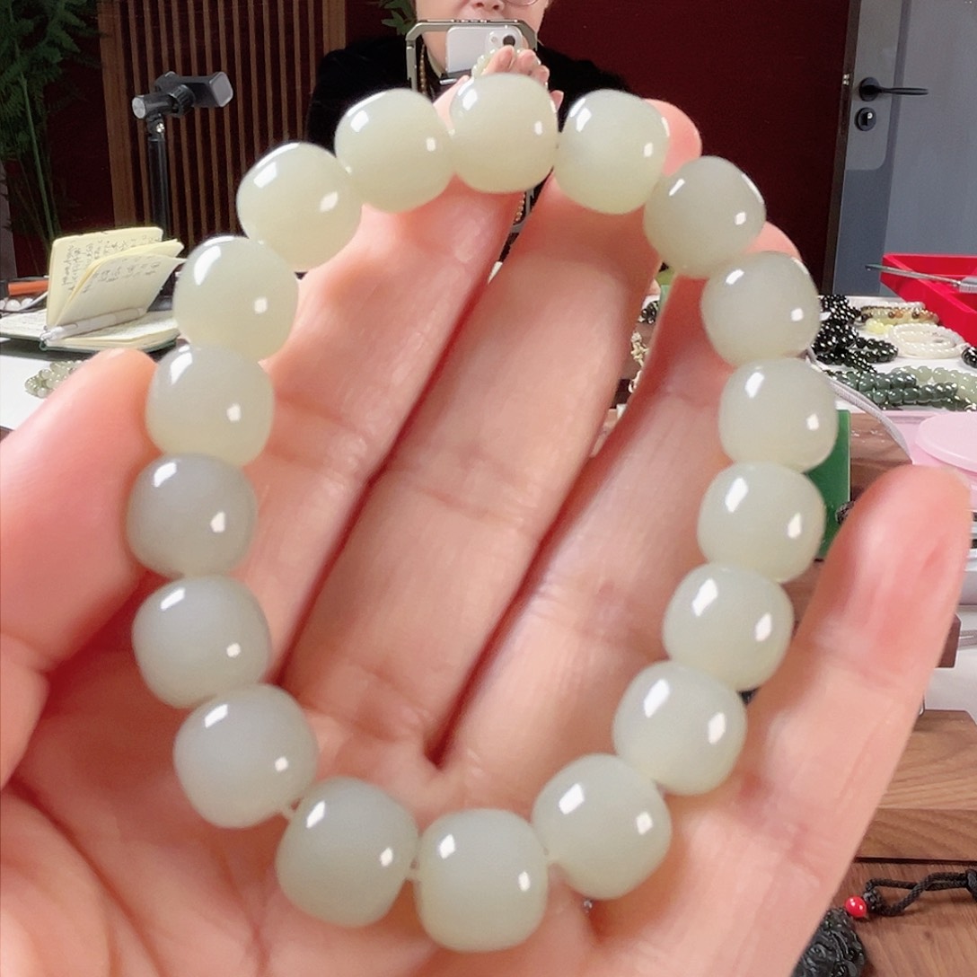 和田玉手链未镶嵌新疆和田玉且末高青白老型11/12