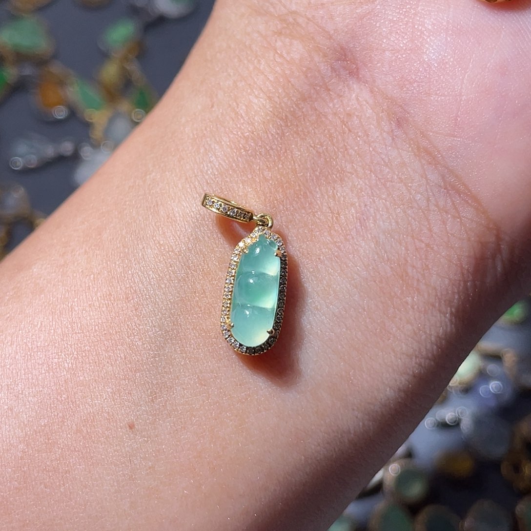 吊坠(不含链)18K金镶嵌翡翠