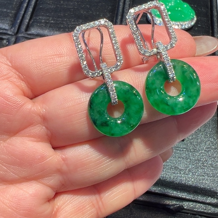 翡翠18K金镶嵌耳饰厚装辣绿甜甜圈耳坠
