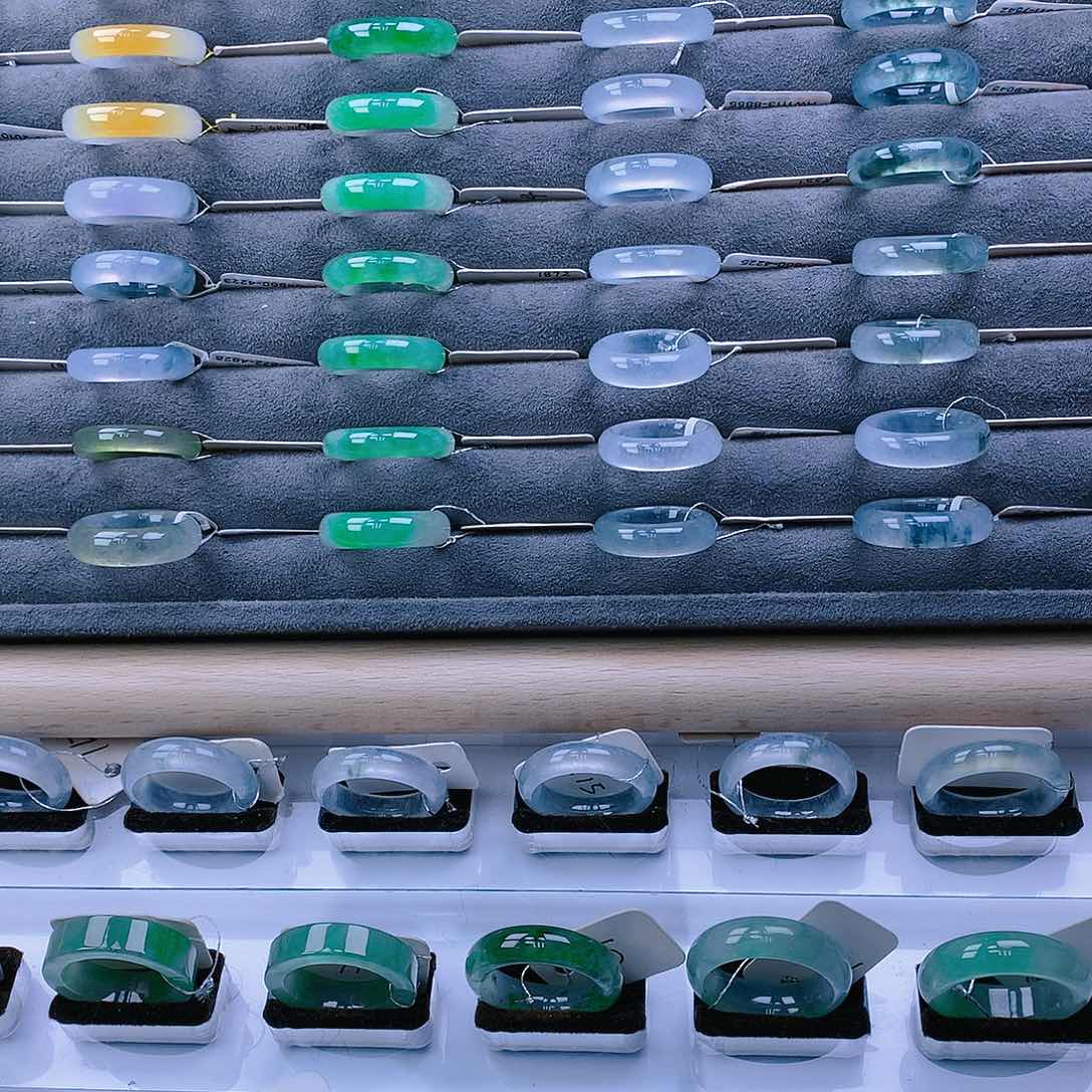 翡翠戒指未镶嵌翡翠