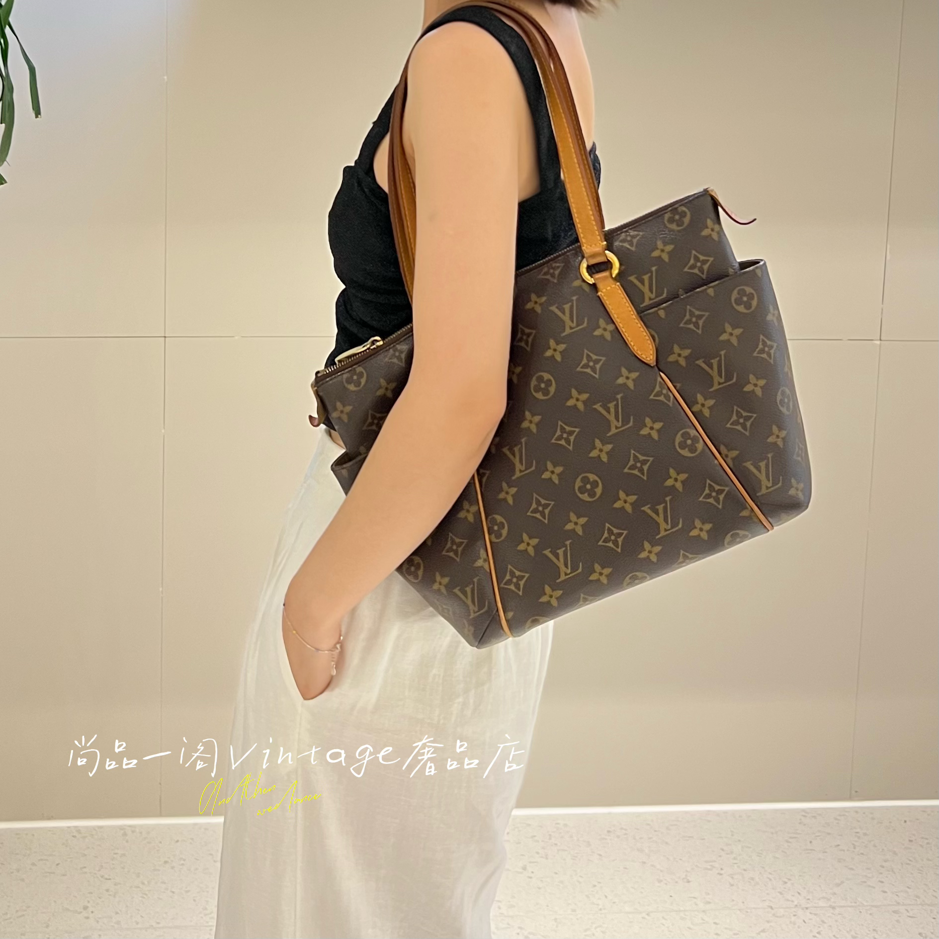 95新 LouisVuitton/路易威登 尚品一阁/老花奶粉托特包 展
