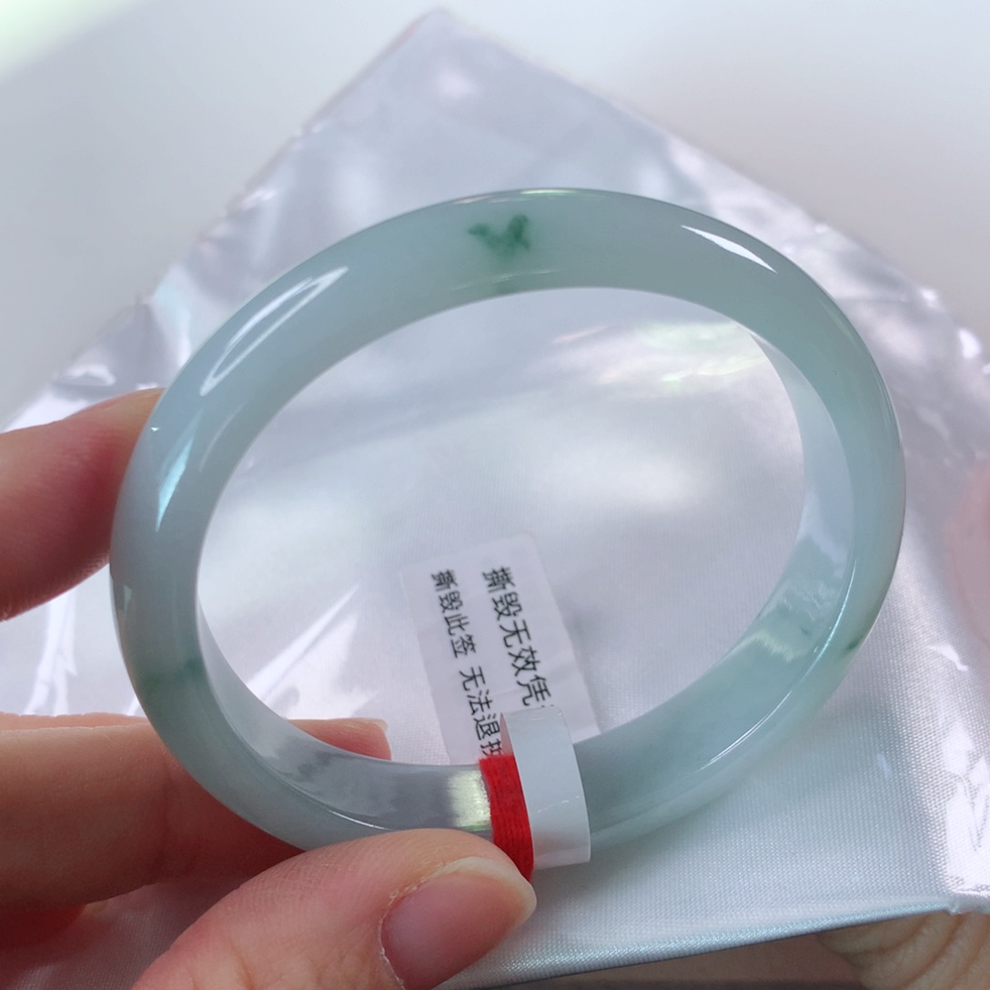 未镶嵌手镯（贵妃镯）翡翠 正圈戴5253圈257