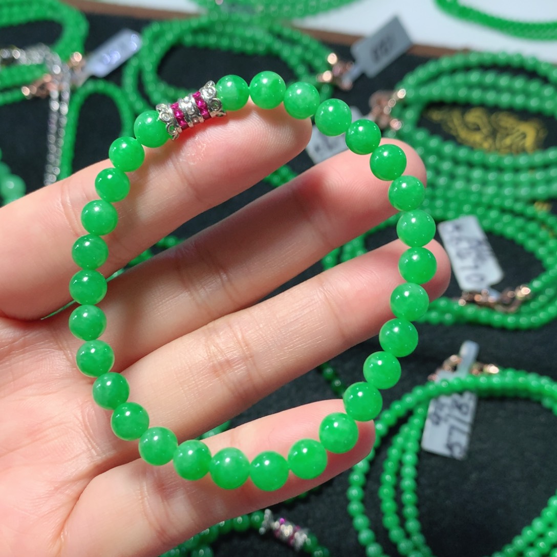 翡翠未镶嵌颈饰缅甸翡翠