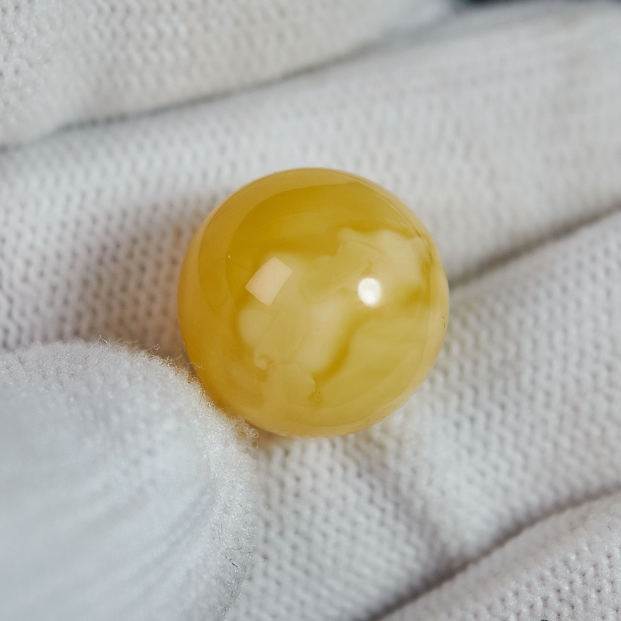 Y1247保真原矿俄料尺寸14.5mm蜜蜡单珠圆珠单颗手串隔珠-支持复检