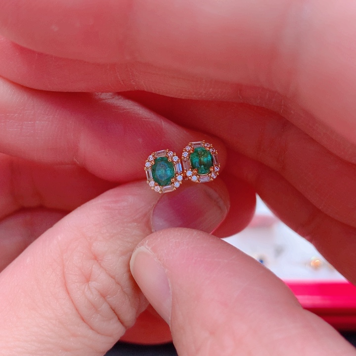 祖母绿耳钉银S925镶嵌