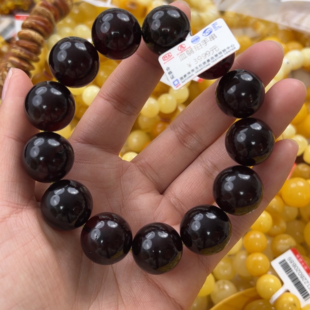 琥珀珠宝奇石未镶嵌