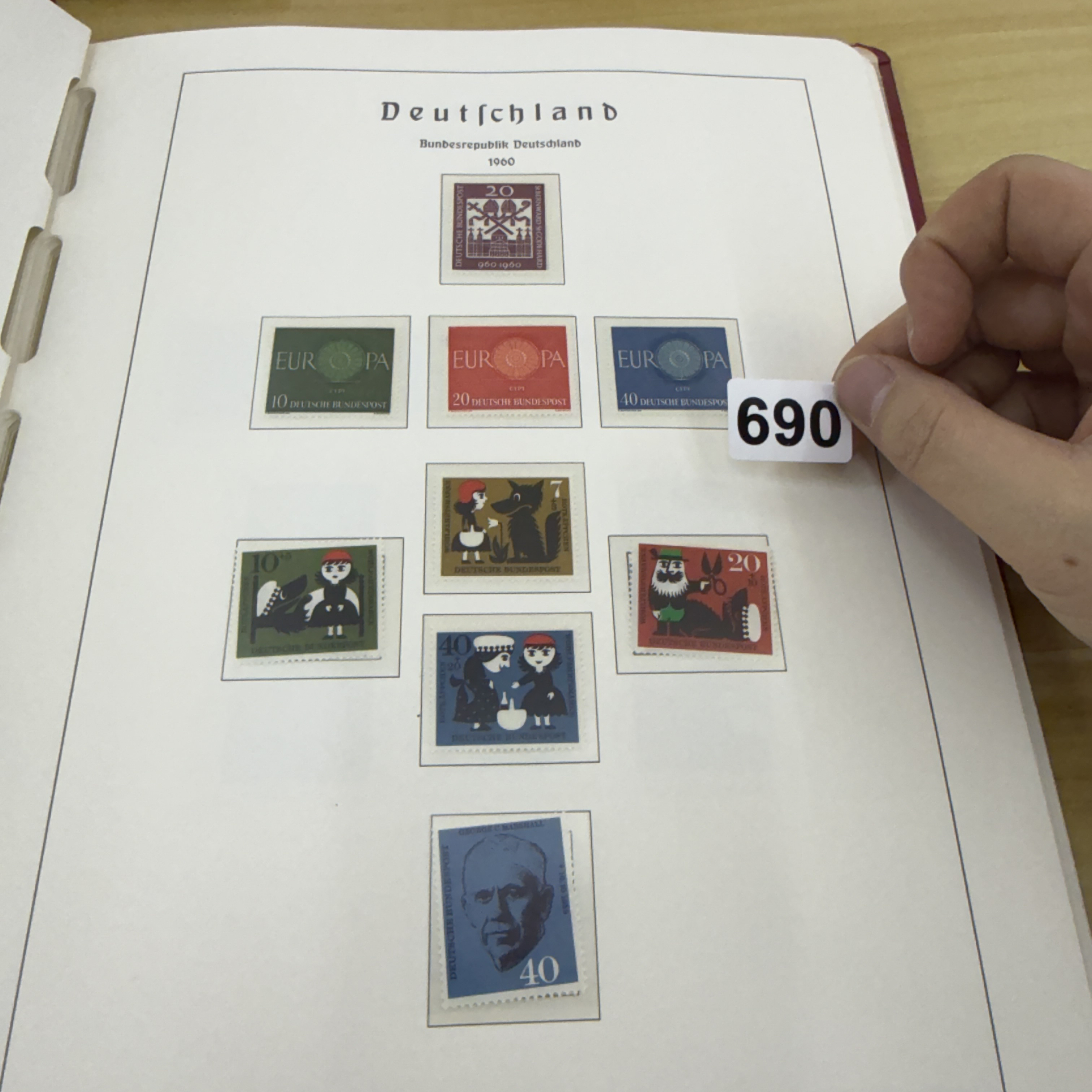 外国邮票多题材人物景物信销盖销票含册690