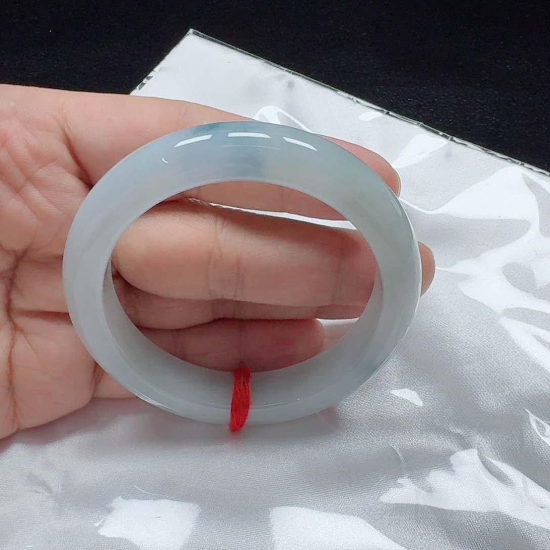 翡翠未镶嵌手镯5556