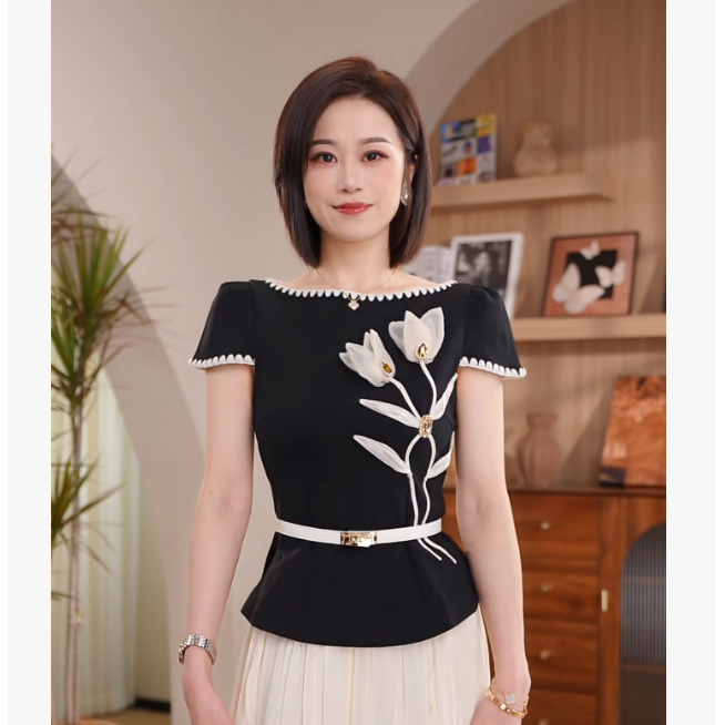【淡雅佳人】Molly黑色重工上衣女郁金香钉珠收腰短袖衫 M2620258A