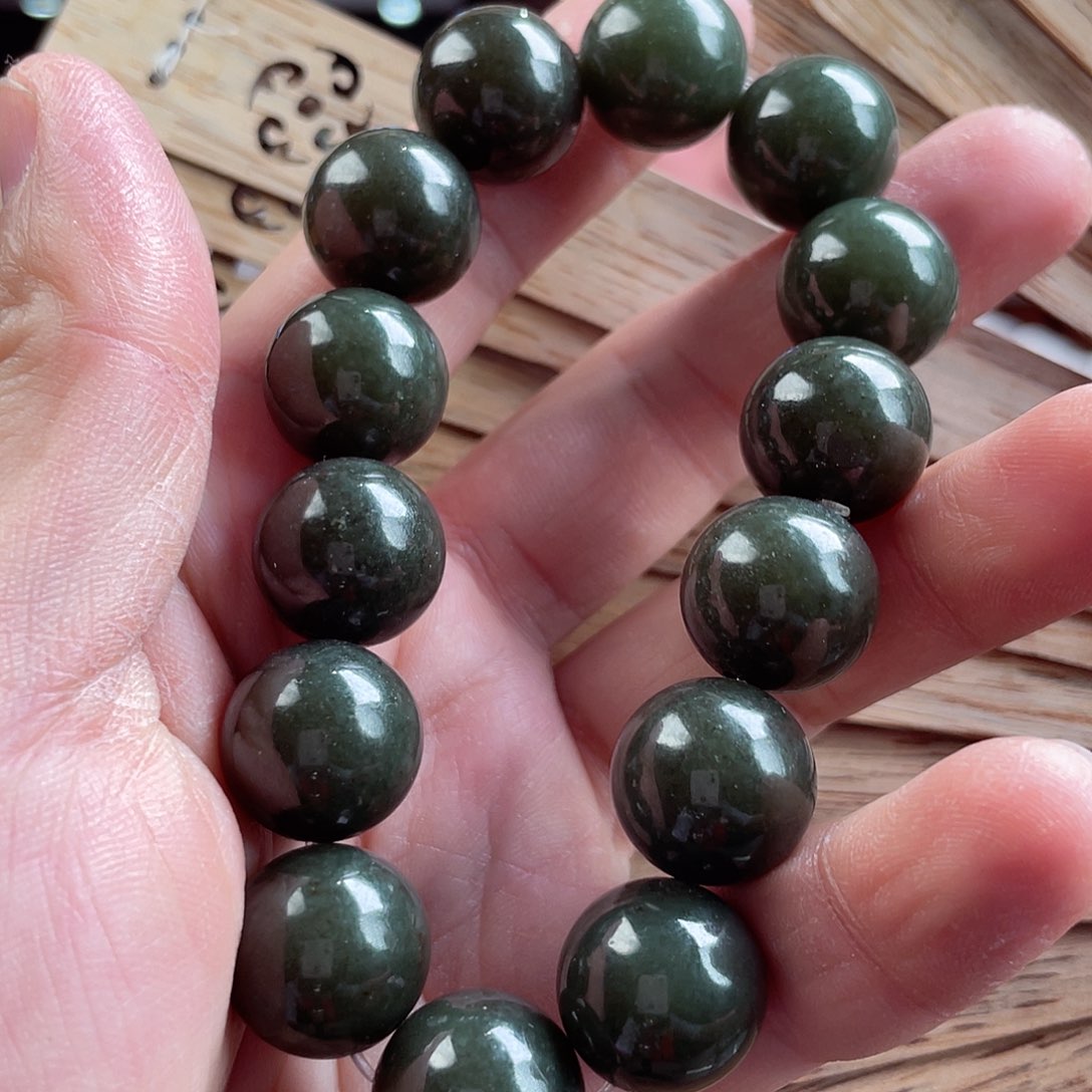 和田玉手串未镶嵌16圆珠