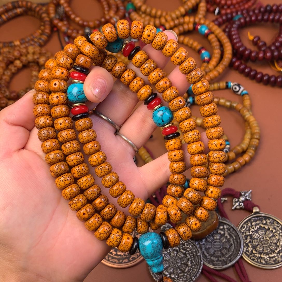 藏传串串串串串星月