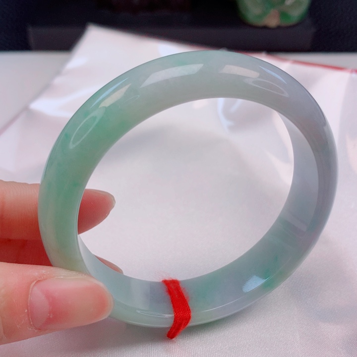 翡翠未镶嵌手镯54圈