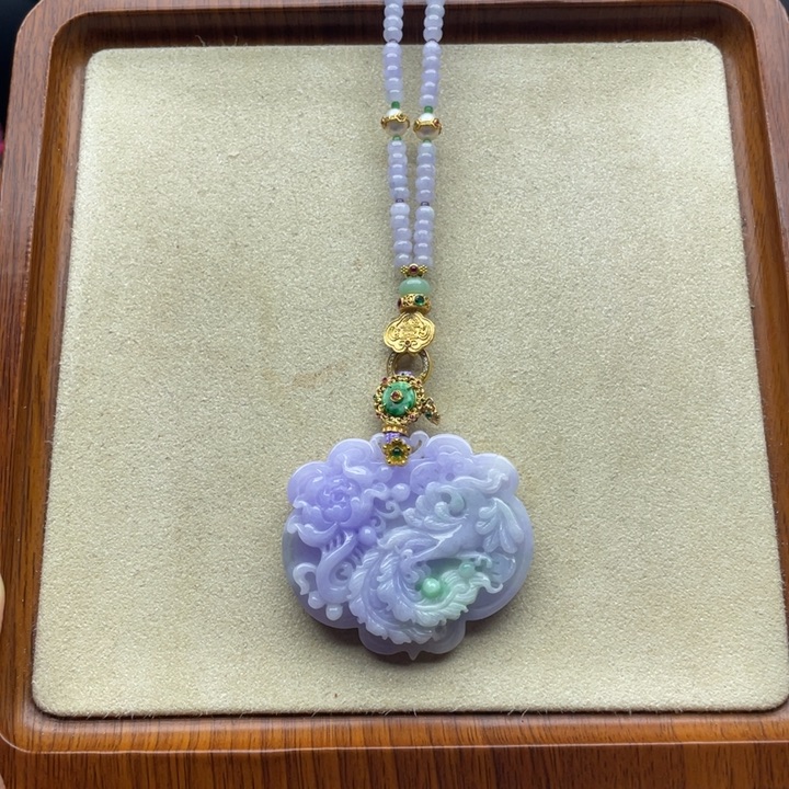 翡翠未镶嵌颈饰翡翠凤凰