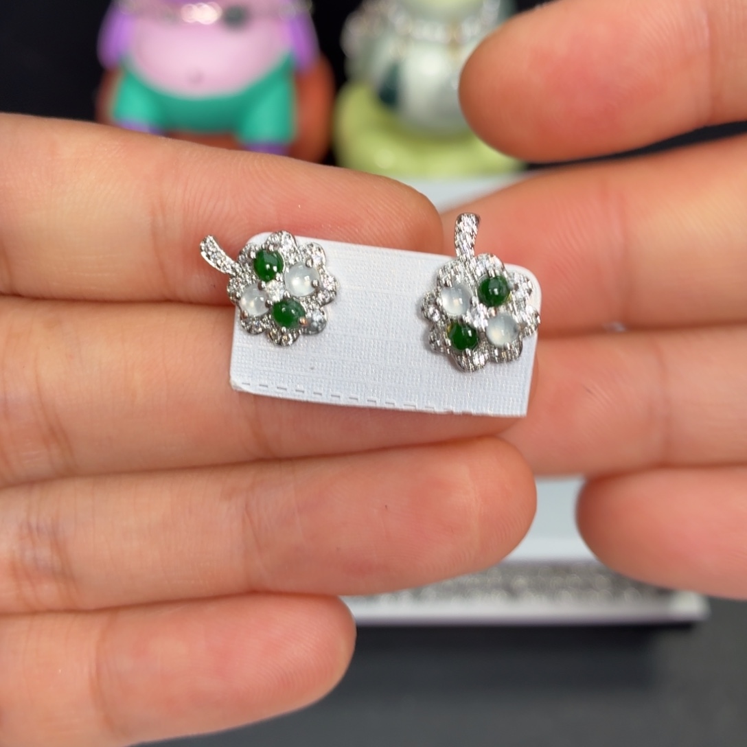 翡翠未镶嵌颈饰耳钉