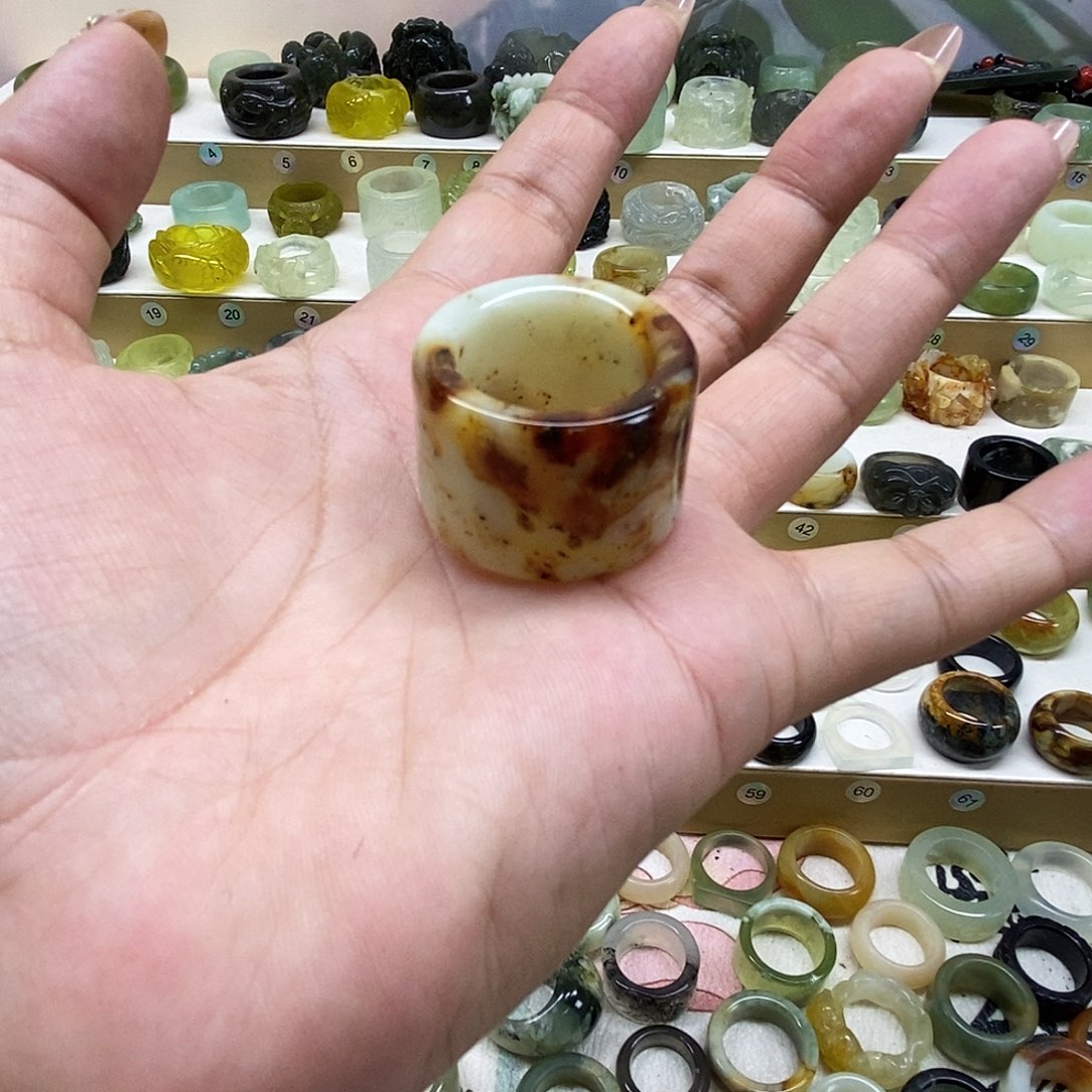 @***喝岫玉未镶嵌天然玉石戒指