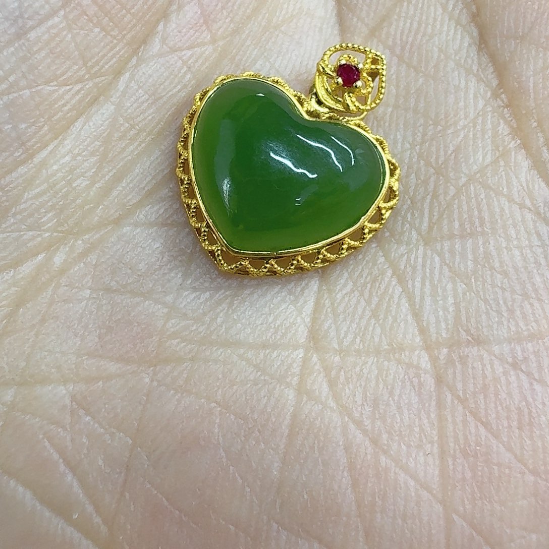 和田玉18K金镶嵌颈饰