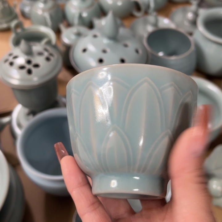 瓷片莲瓣杯一一一一一