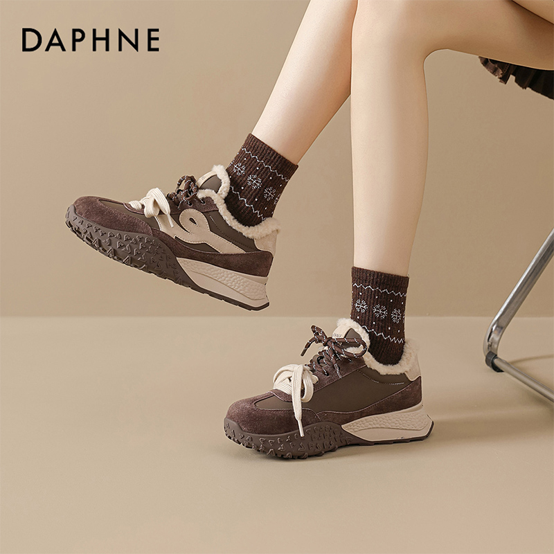Daphne/达芙妮时尚休闲鞋系带保暖厚底户外女鞋秋冬加绒德训鞋