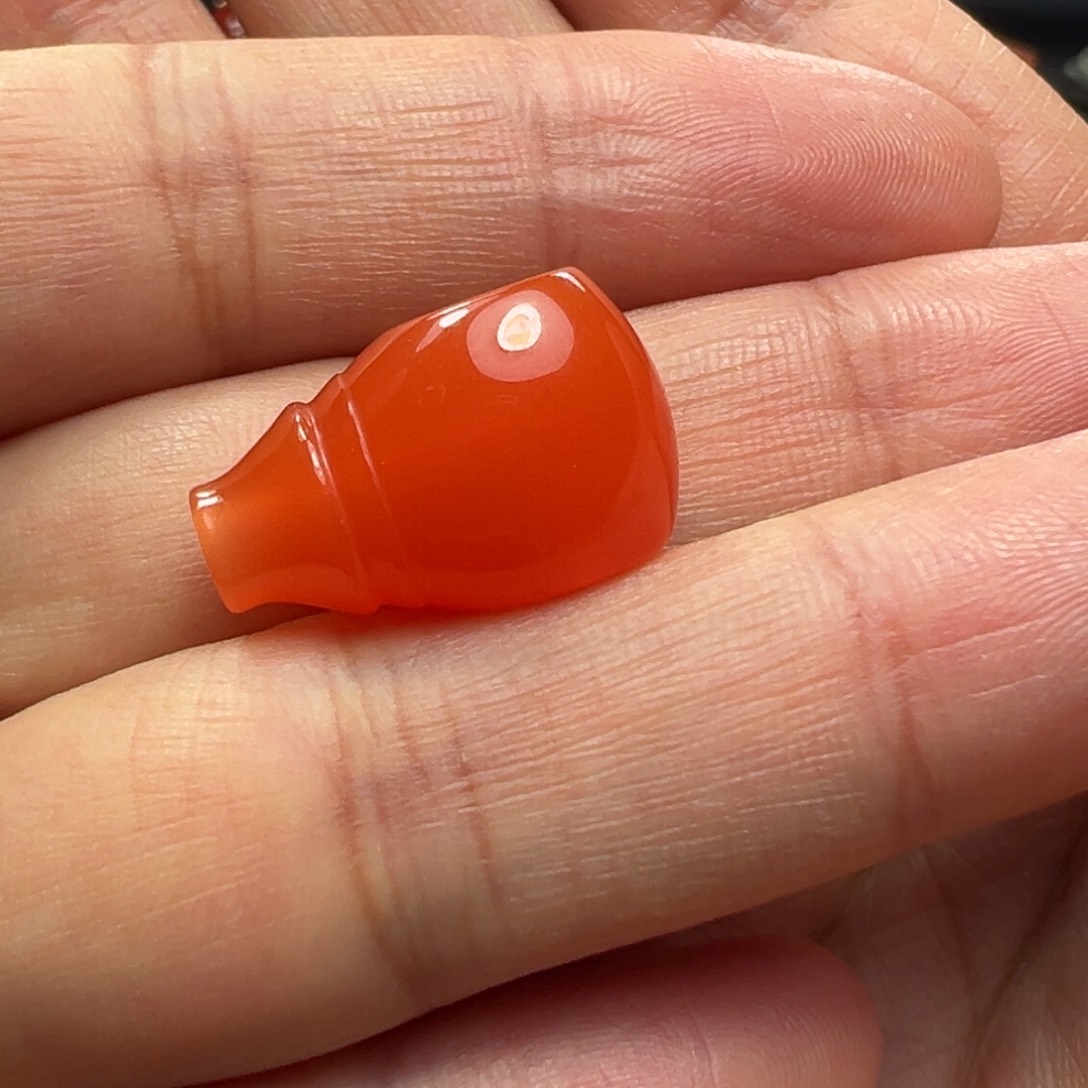 南红玛瑙三通未镶嵌