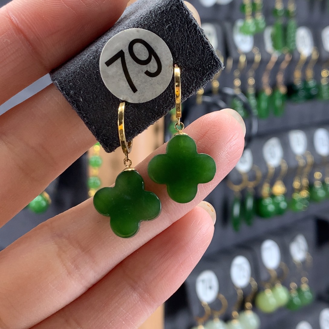 和田玉18K金镶嵌耳饰