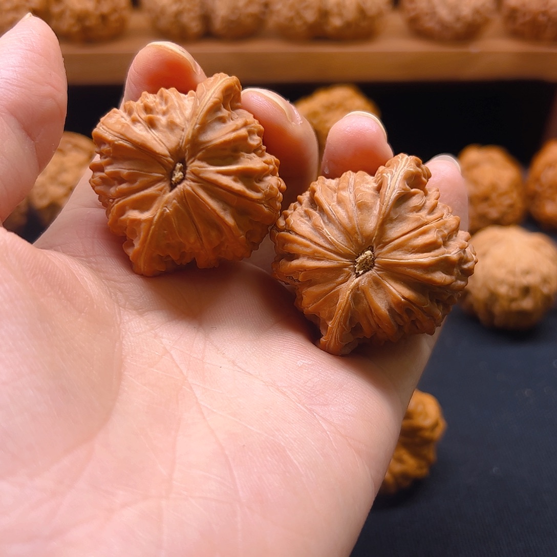 万***层把件核桃山地正磨43全品