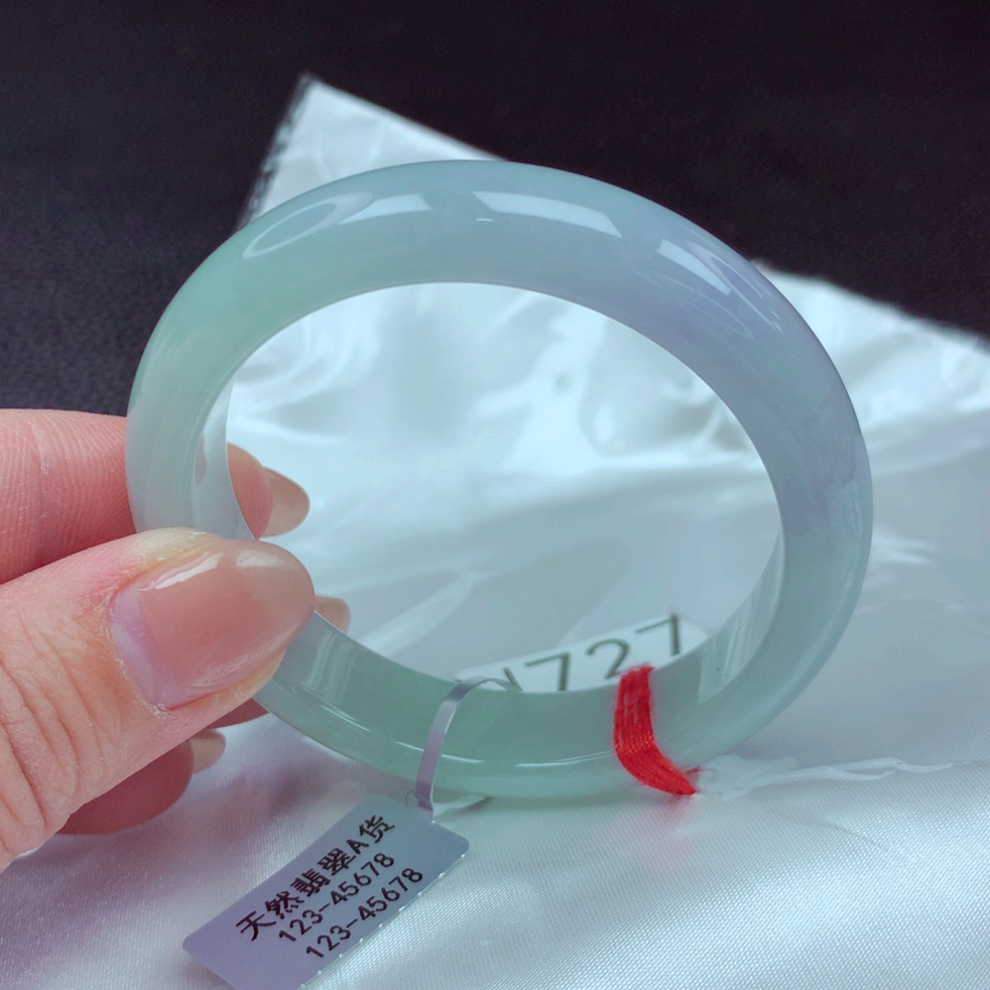 翡翠手镯未镶嵌@****u手镯88