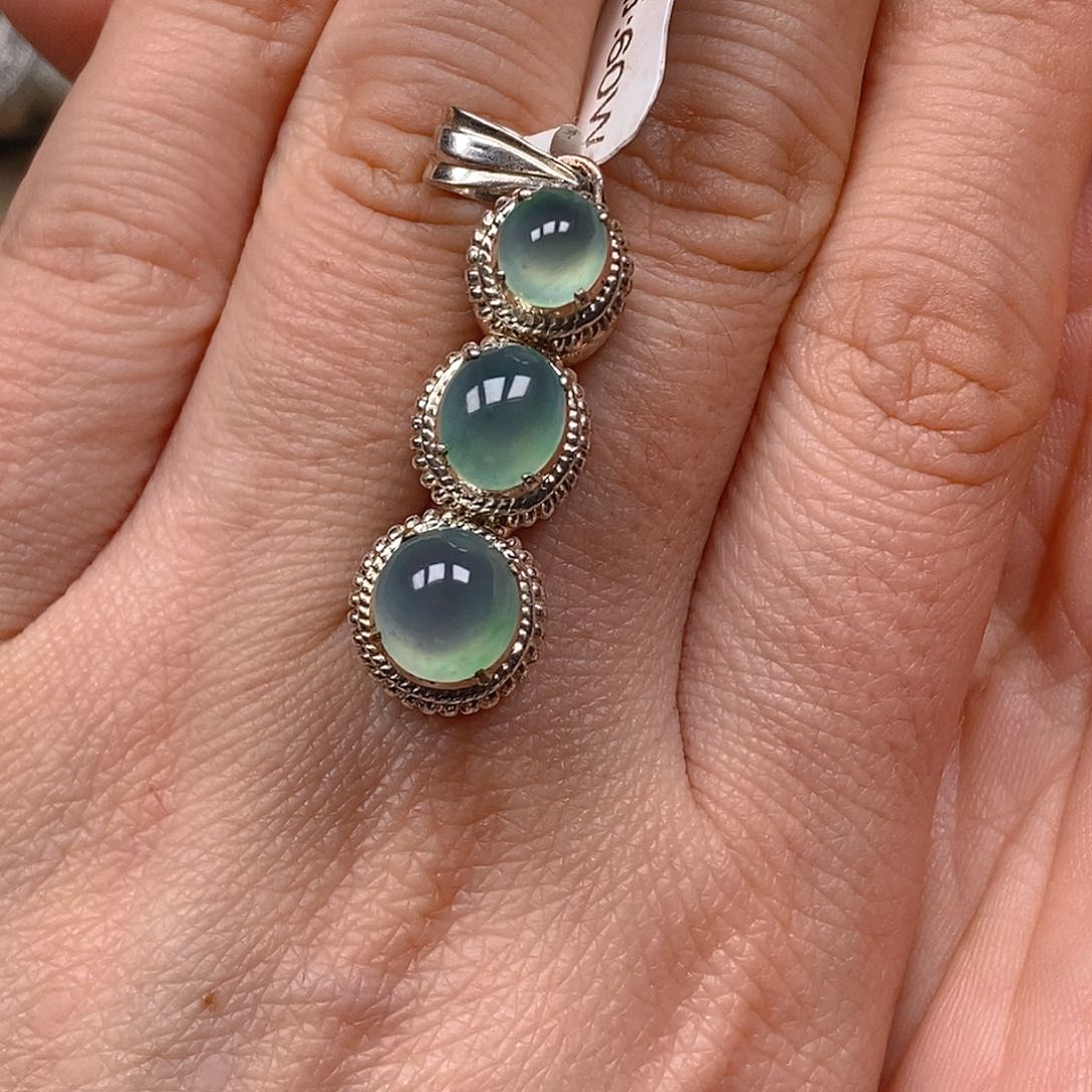 翡翠戒指未镶嵌翡翠蛋面