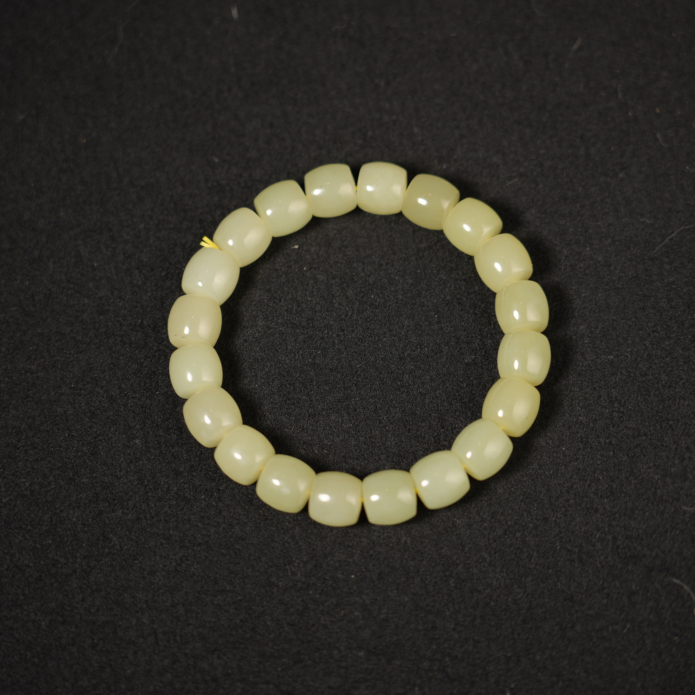 55G116  创汇  和田玉素面手串