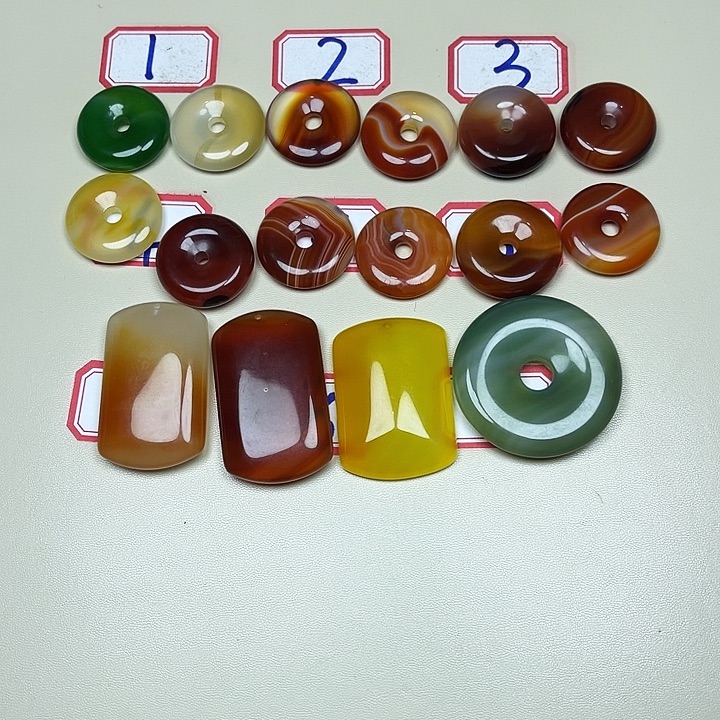 大***店玛瑙/玉髓未镶嵌颈饰