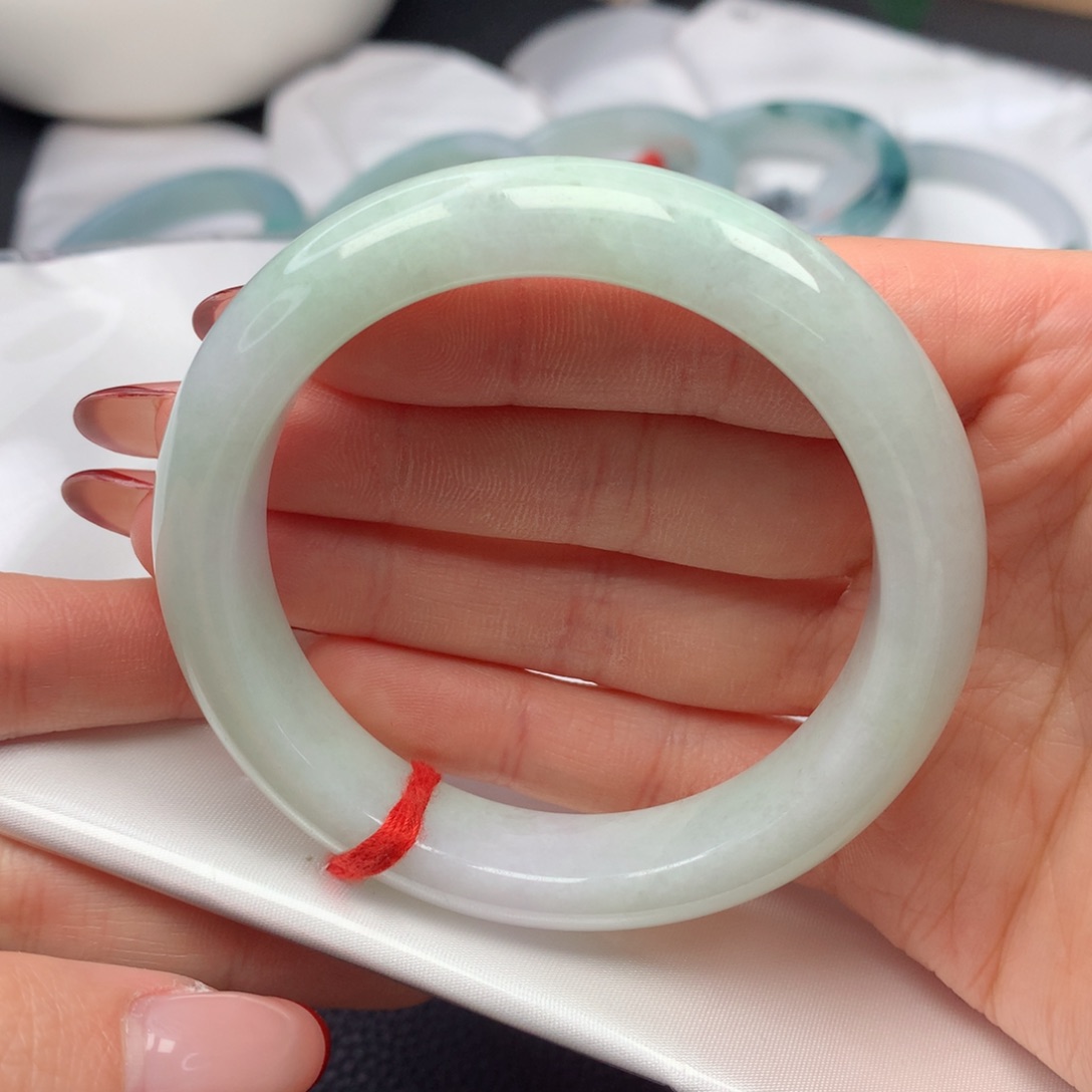 翡翠手镯未镶嵌56正圈