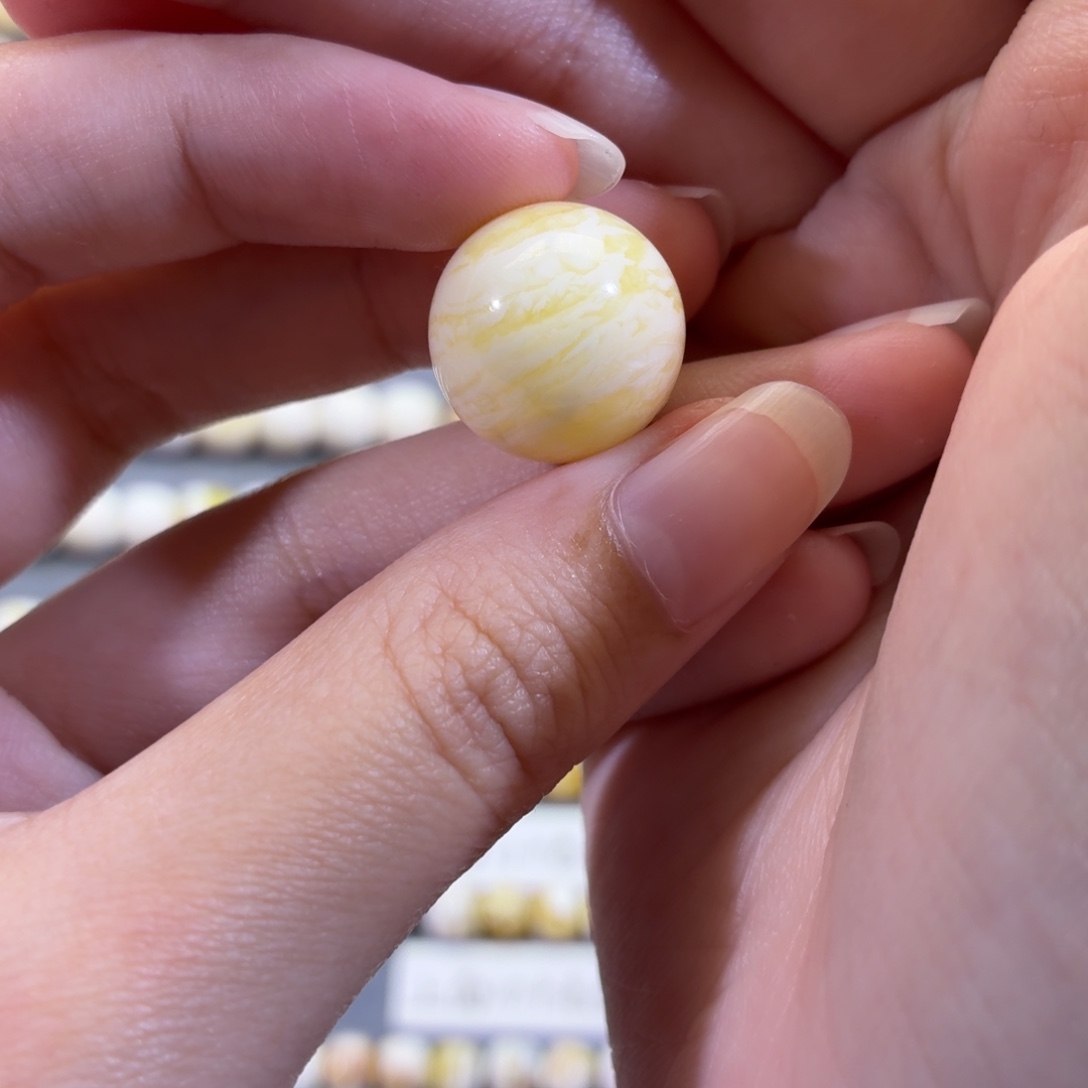 老***！琥珀未镶嵌裸石16.2