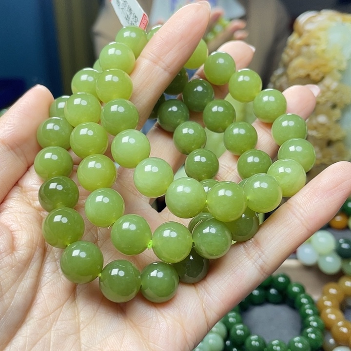 未镶嵌和田玉手链拍一发一，多样性发货