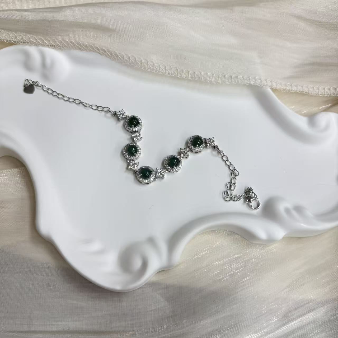 3003 时尚轻奢设计感气质款手链