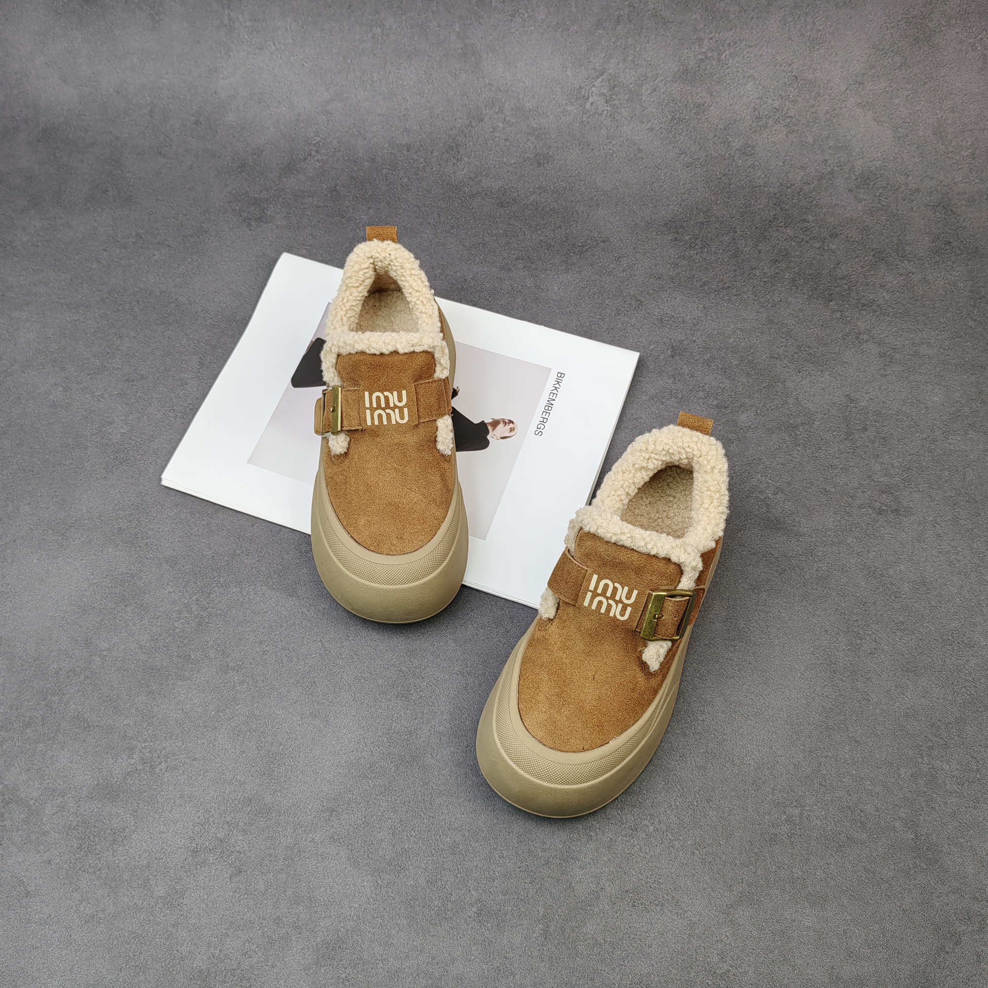 2025秋冬时尚百搭女士厚底舒适博肯鞋复古加绒低帮女鞋-2206