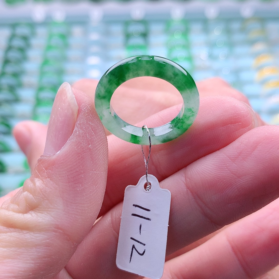 翡翠戒指未镶嵌A货缅甸翡翠