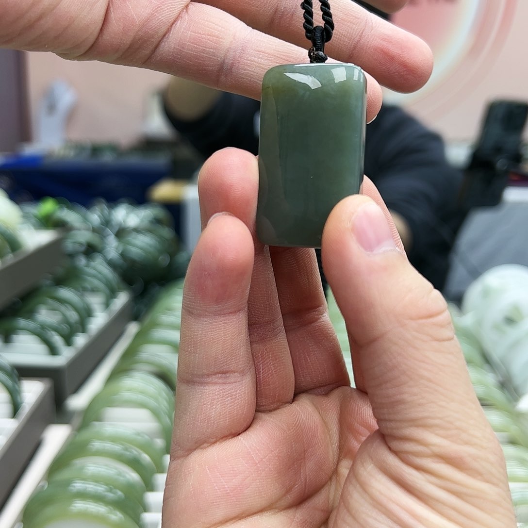 和田玉吊坠(不含链)未镶嵌