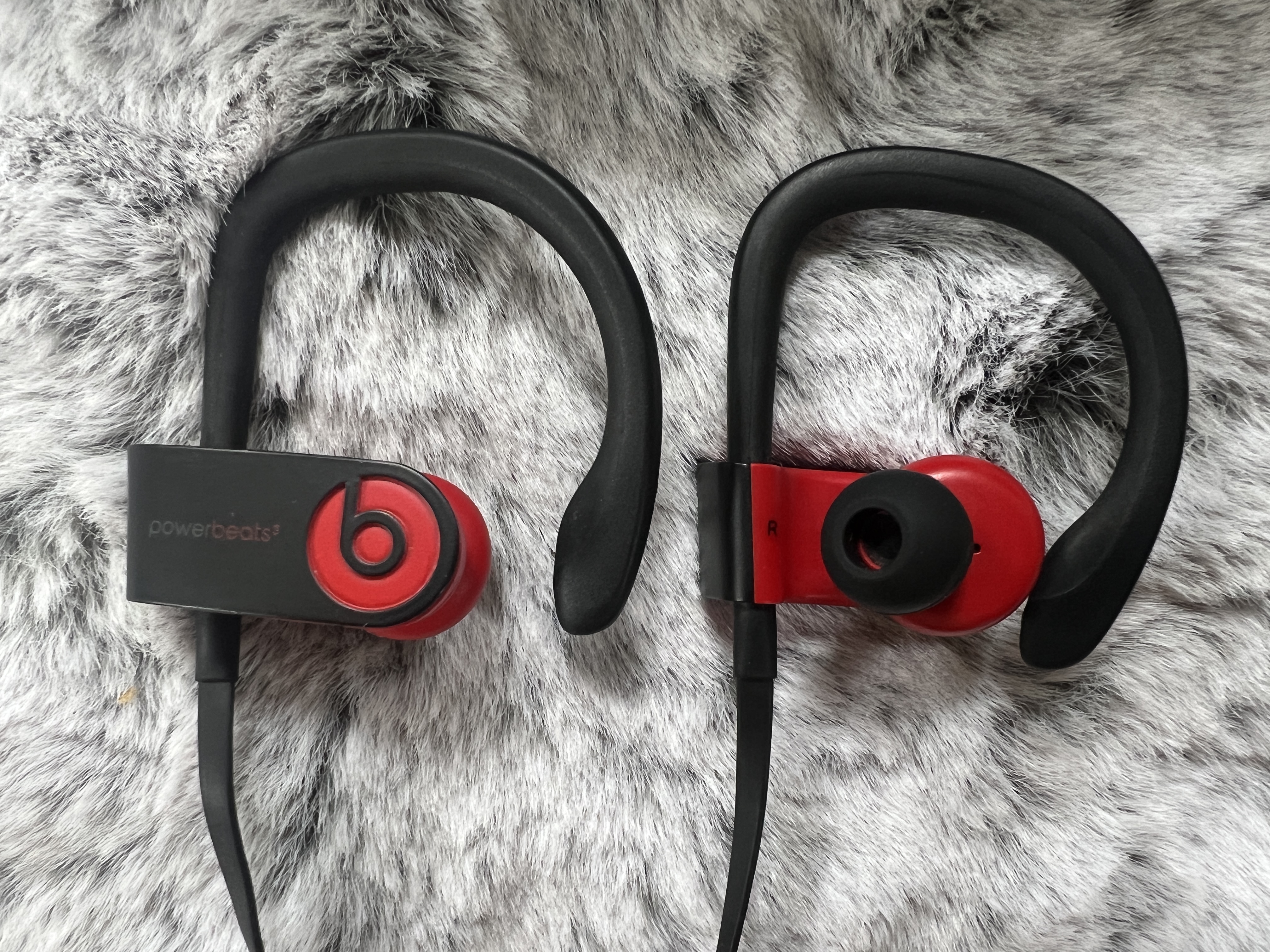 95新 BEATS PowerBeats3 Wireless 挂耳式 蓝牙挂脖耳机 裸包