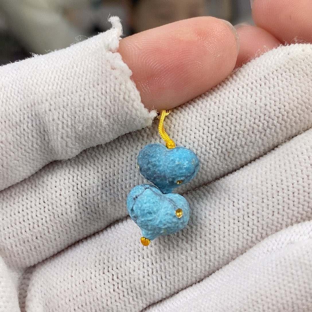 绿松石未镶嵌珠宝奇石