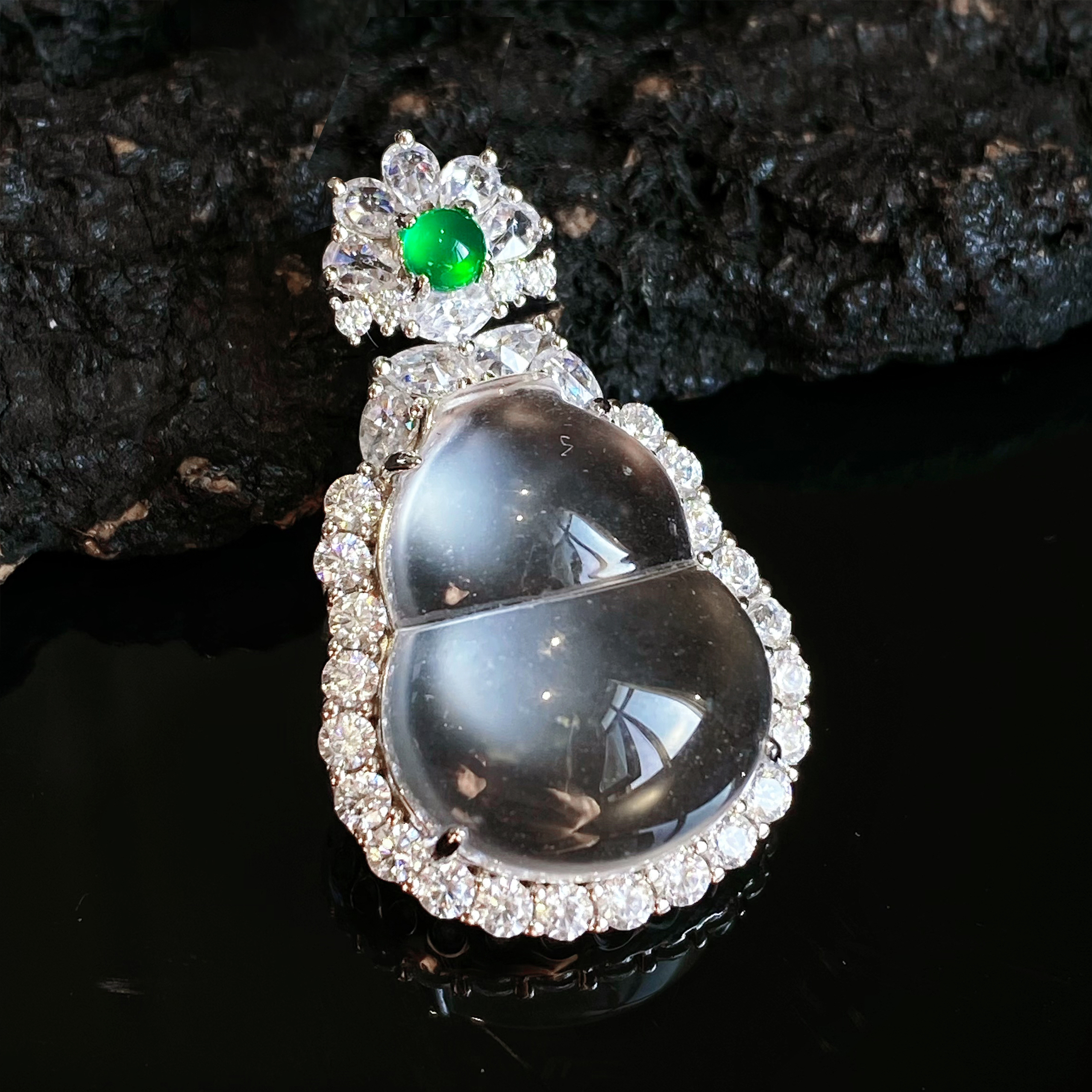 VISING珠宝天然石英质玉水沫葫芦吊坠 24010708S