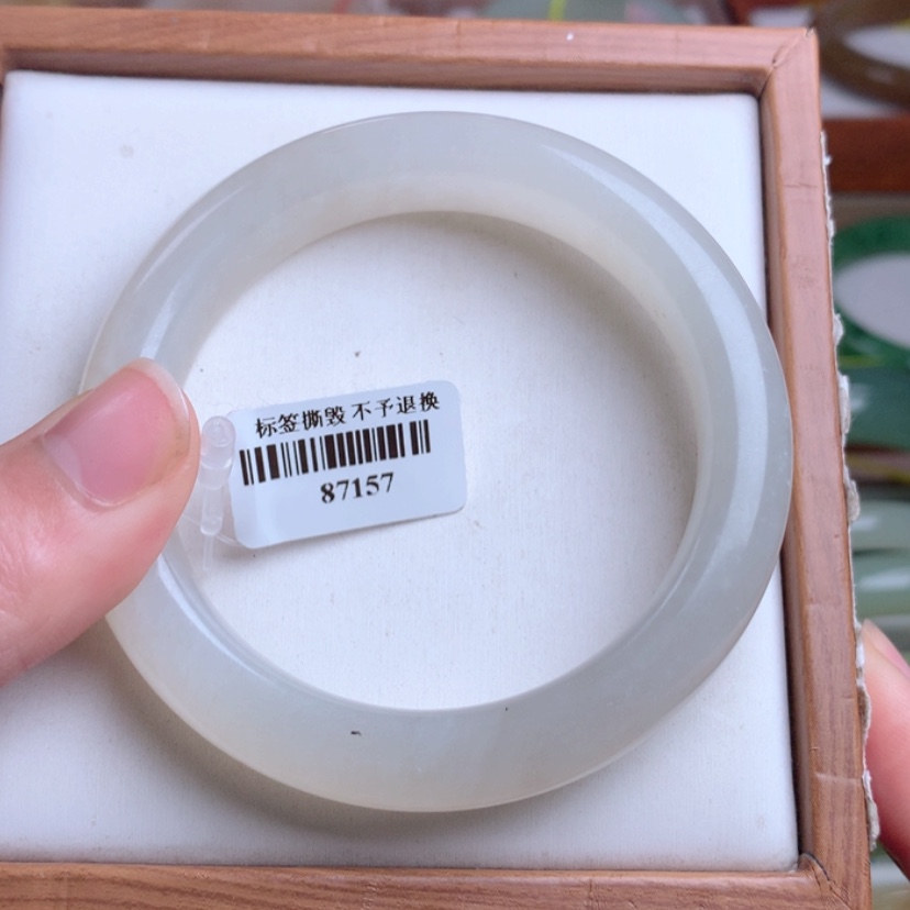 【闪购商品】和田玉手镯未镶嵌