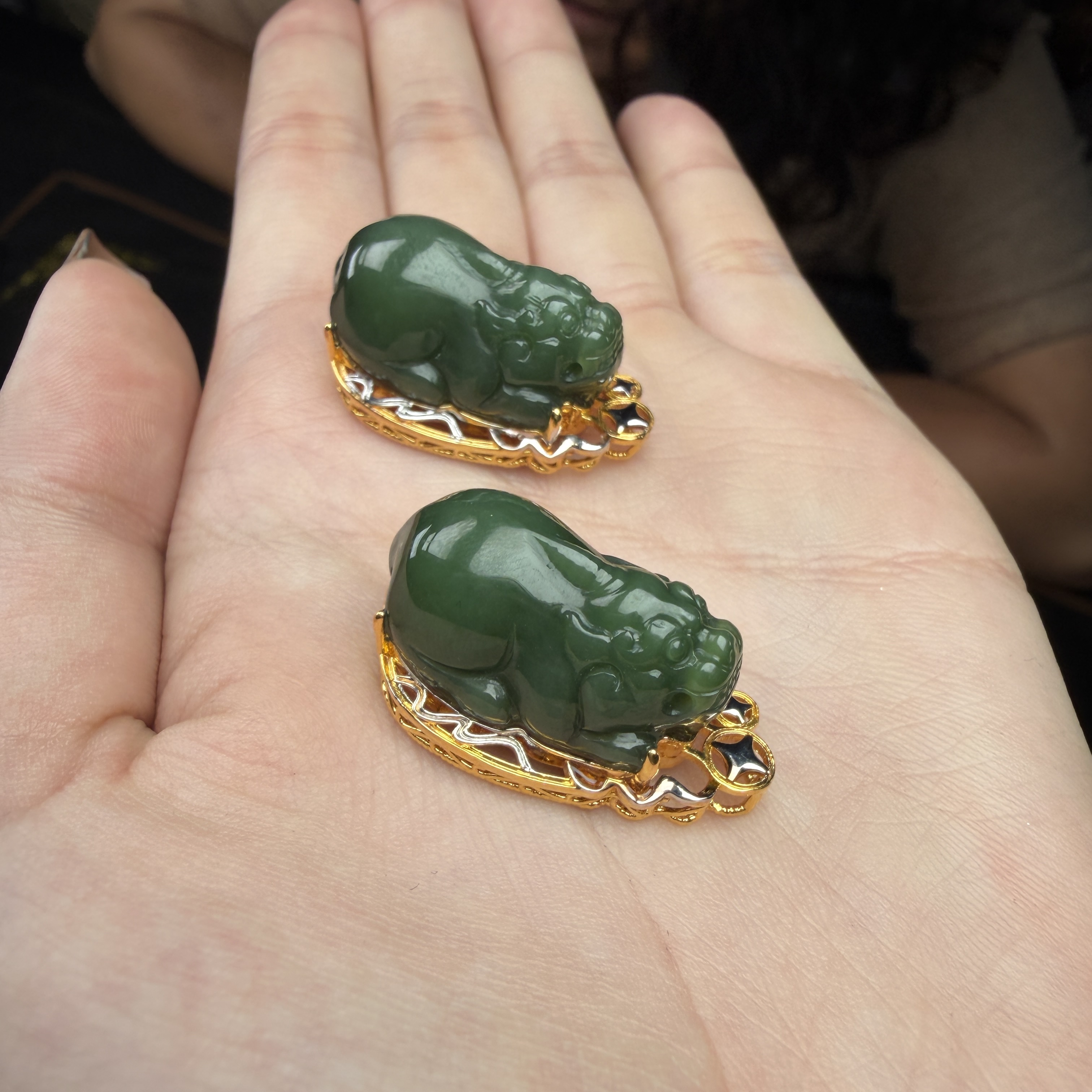 【玉经纶】180858/HQ19-和田玉吊坠-多样性发其一