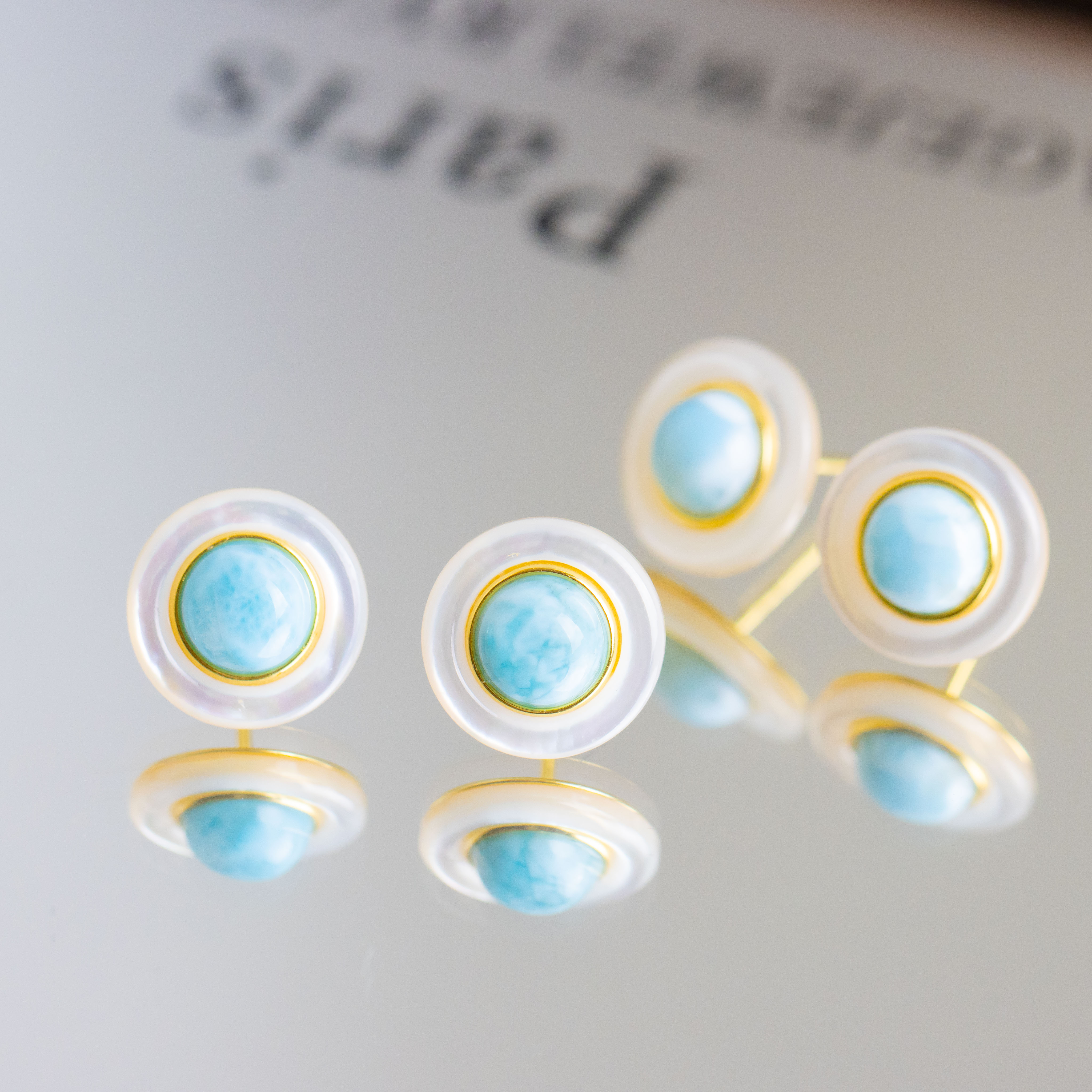 海纹石圆面白贝S925银镀金耳钉（多样性发 发其一）