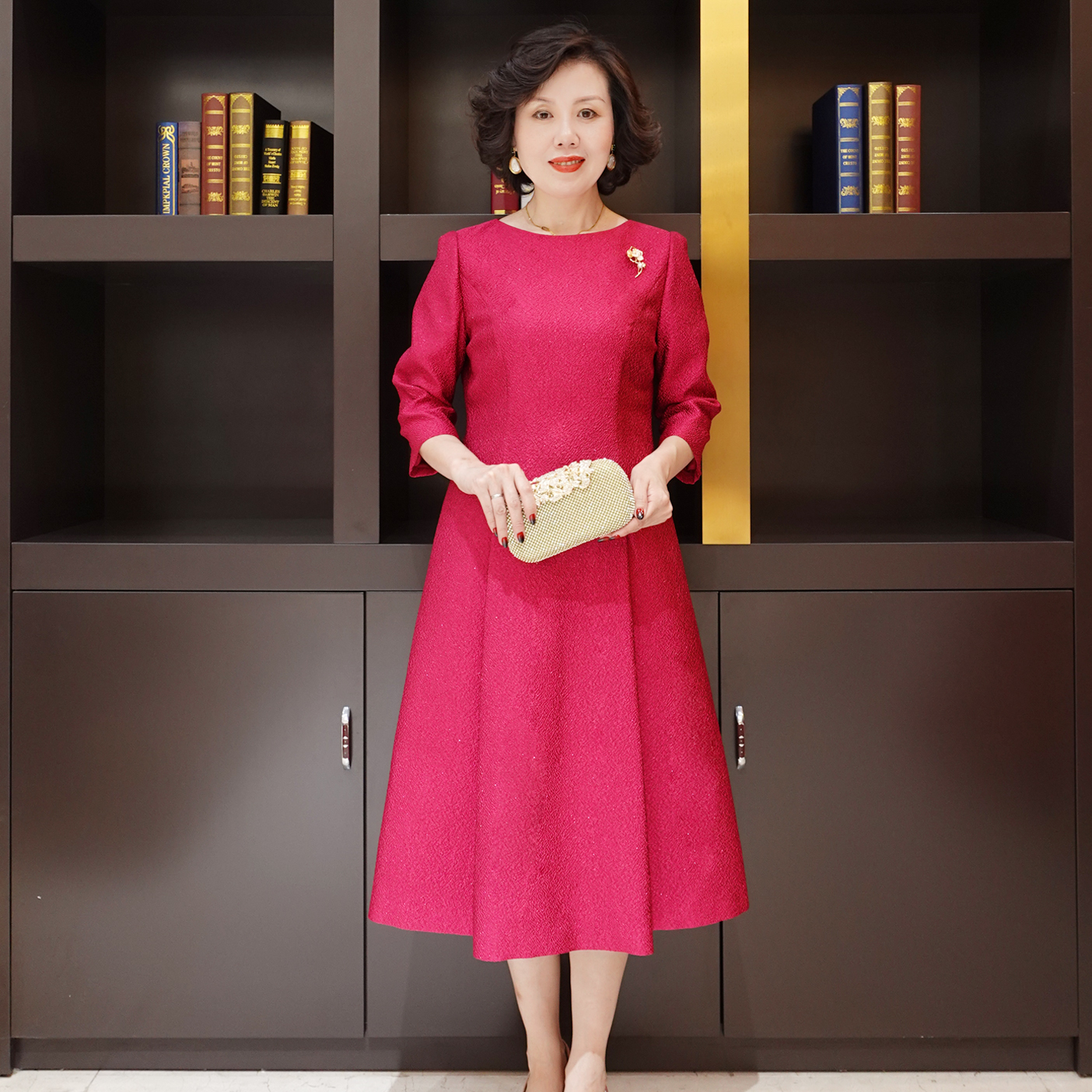 YINGDAK/应大玫红色七分袖圆领A摆婚礼喜妈妈装轻奢场合礼服裙