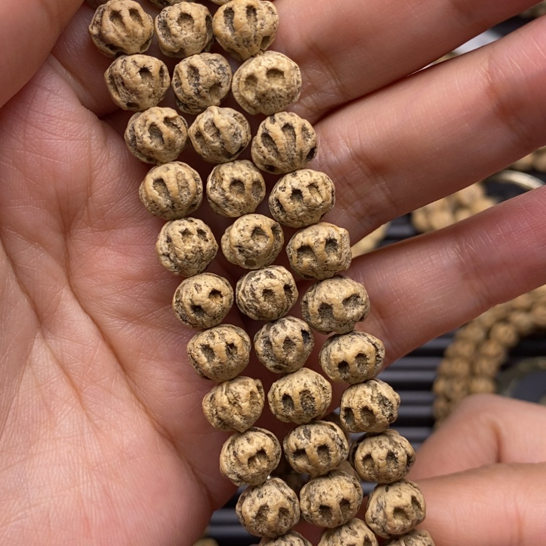 柏香籽/百香籽吊坠Y