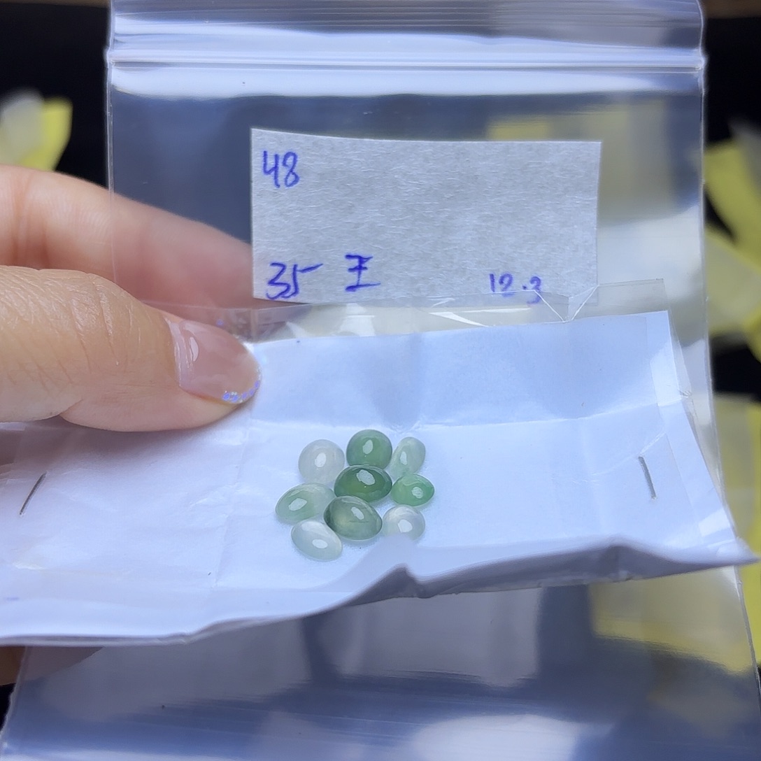 王***琦定制翡翠未镶嵌不退