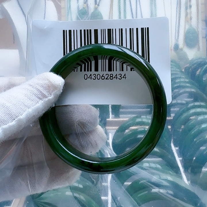 和田玉（碧玉）手镯未镶嵌54