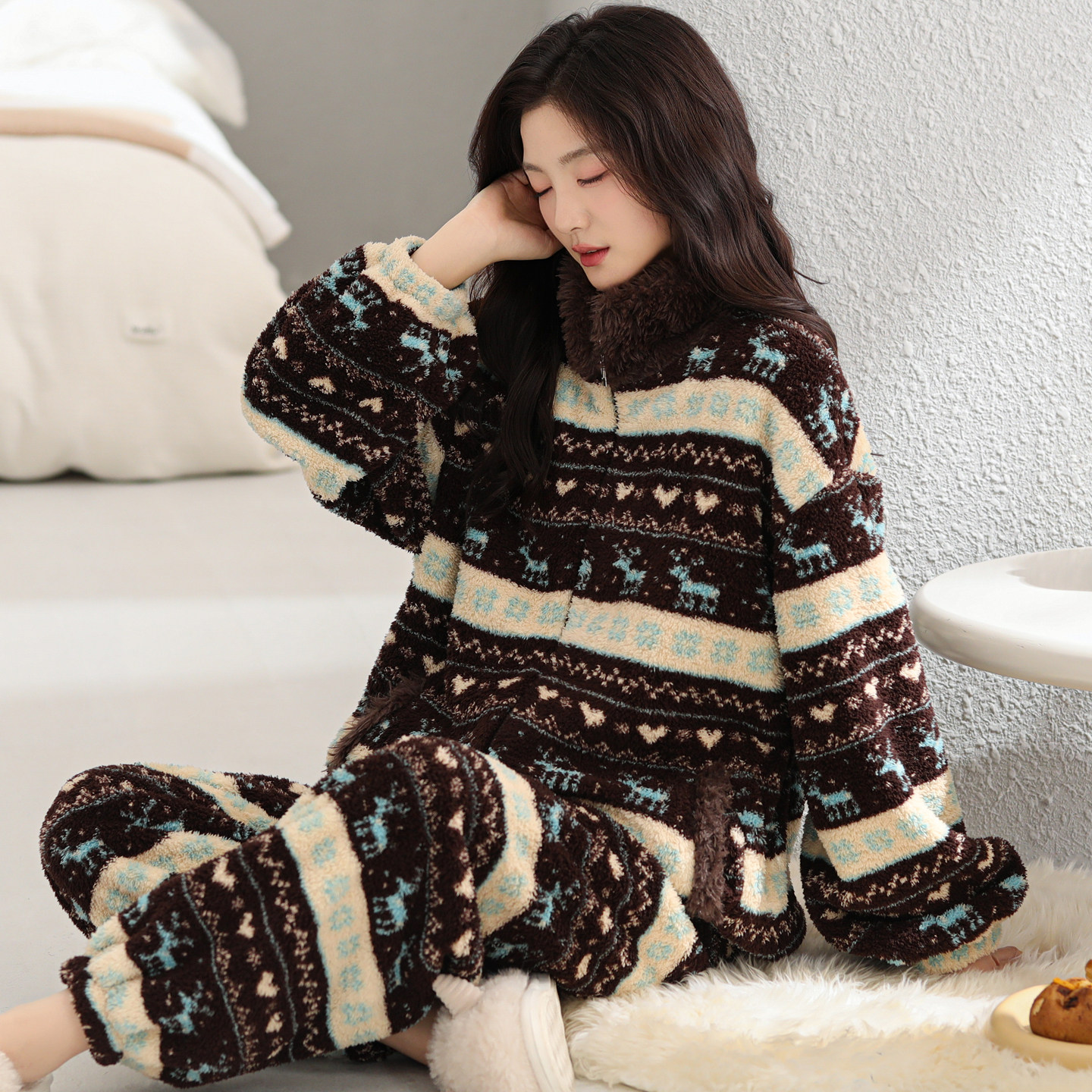 睡衣女秋冬款冬季珊瑚绒家居服法兰绒加厚款冬天大码加绒保暖套装