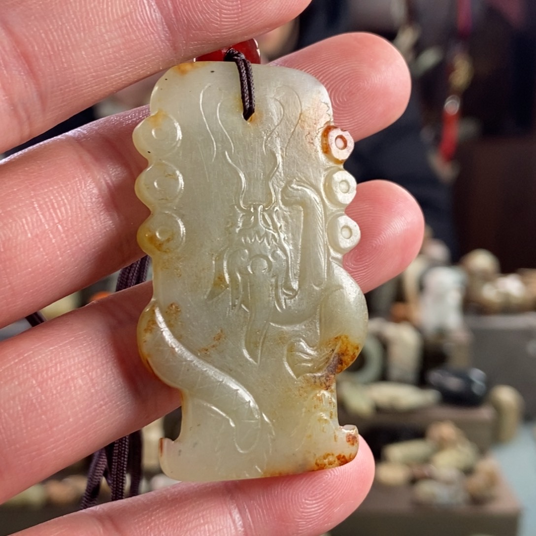 和田玉挂件未镶嵌爬**坤