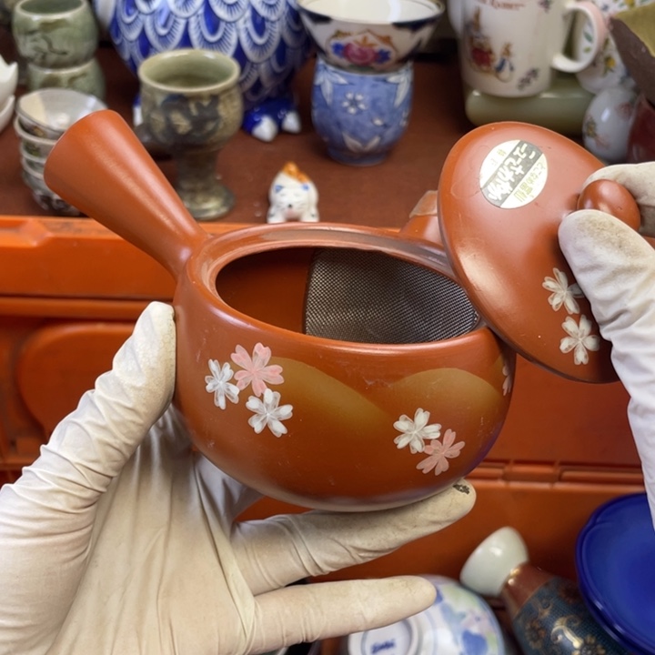 他家瓷器真美…开播了